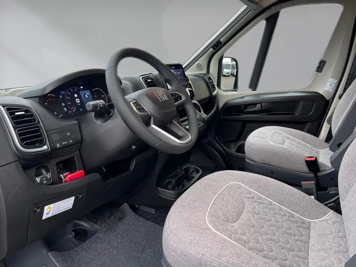 Fahrzeugbild Malibu Relax 640 LE R ambition Fiat (728) #9