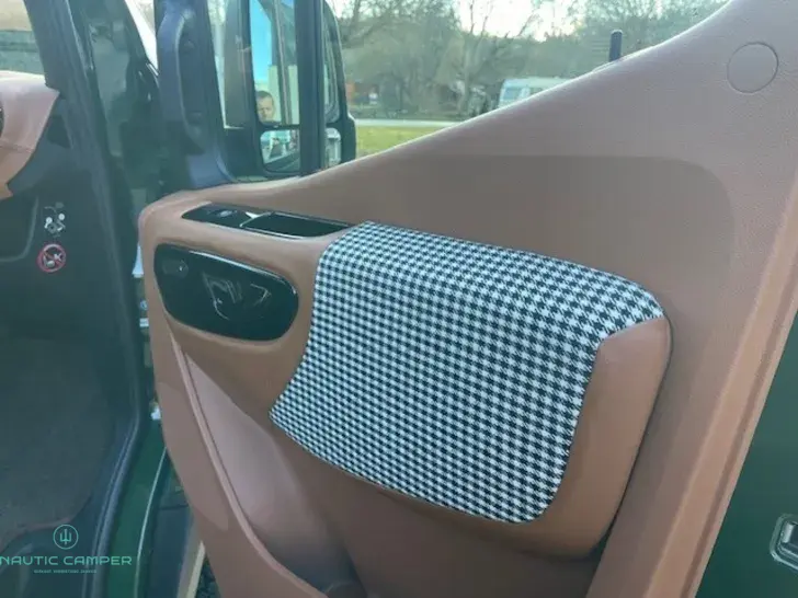 Fahrzeugbild Rhön Camp Force 4x4 "The Hulk" Sondermodell #7