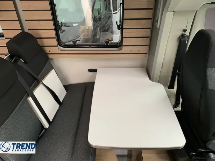 Fahrzeugbild Crosscamp EXPDN T 7.4 E Peugeot #12