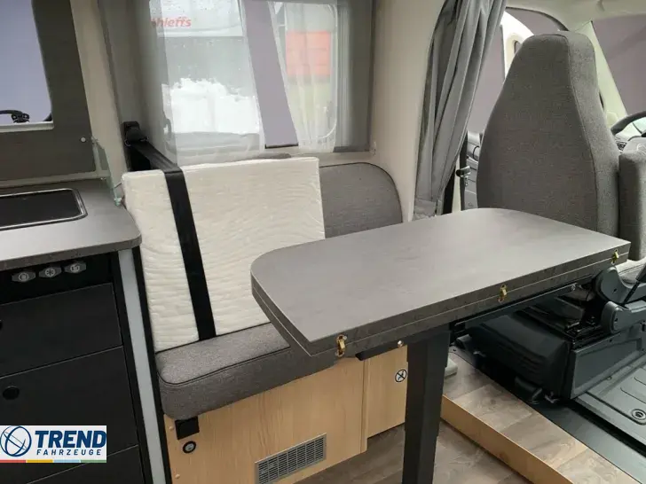 Fahrzeugbild Sunlight T 68C #12