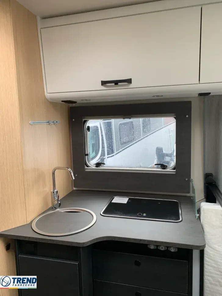 Fahrzeugbild Sunlight T 68C #14