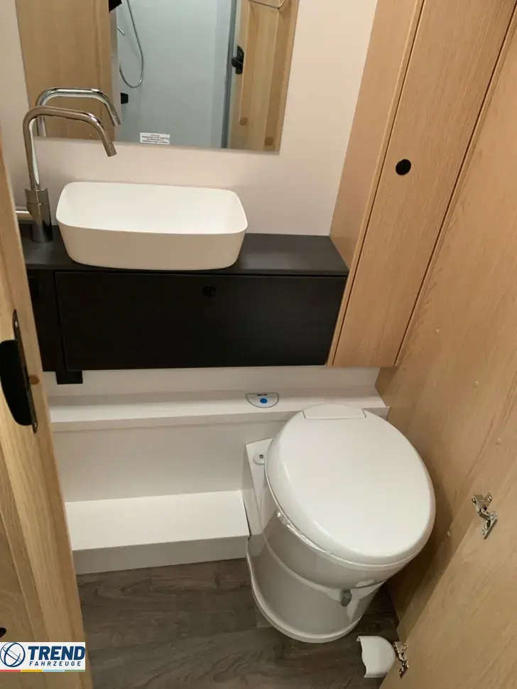 Fahrzeugbild Sunlight T 68C #15