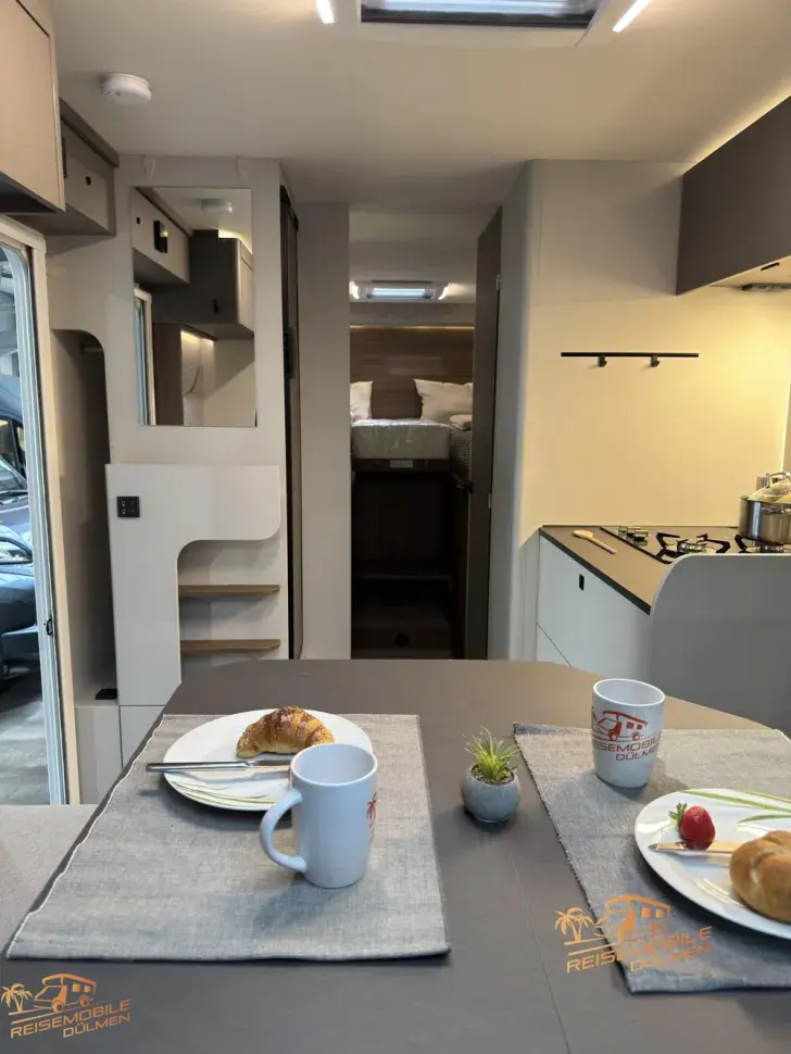 Fahrzeugbild LMC Cruiser 750 EF #16