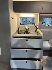 Fahrzeugbild LMC Cruiser 750 EF #20