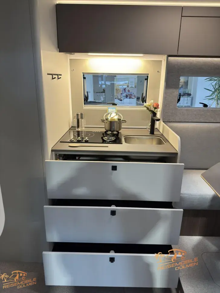 Fahrzeugbild LMC Cruiser 750 EF #20