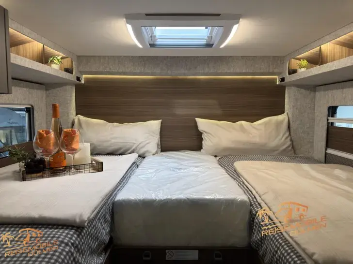 Fahrzeugbild LMC Cruiser 750 EF #24