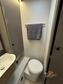 Fahrzeugbild LMC Cruiser 750 EF #29