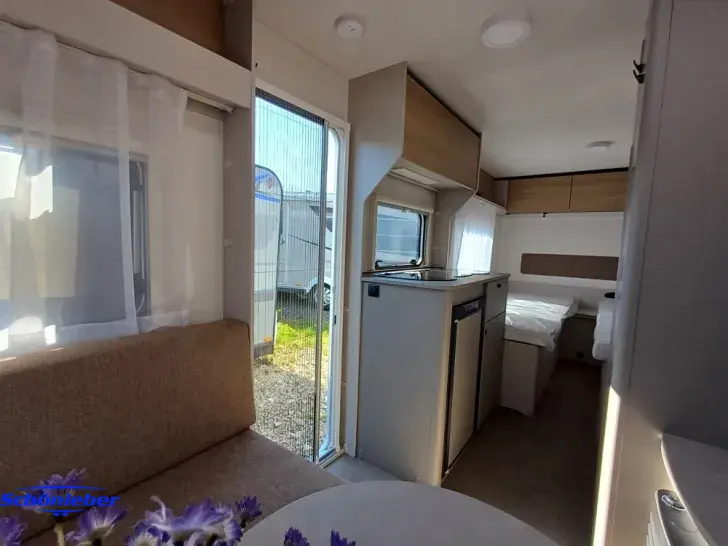 Fahrzeugbild LMC Sassino 460 E *Einzelbetten* #12