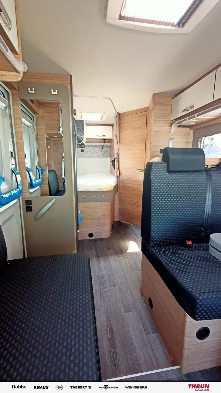 Sicht vorne-hinten Weinsberg CaraLoft 650 MF Automatik*AHK* kein Mietwagen!