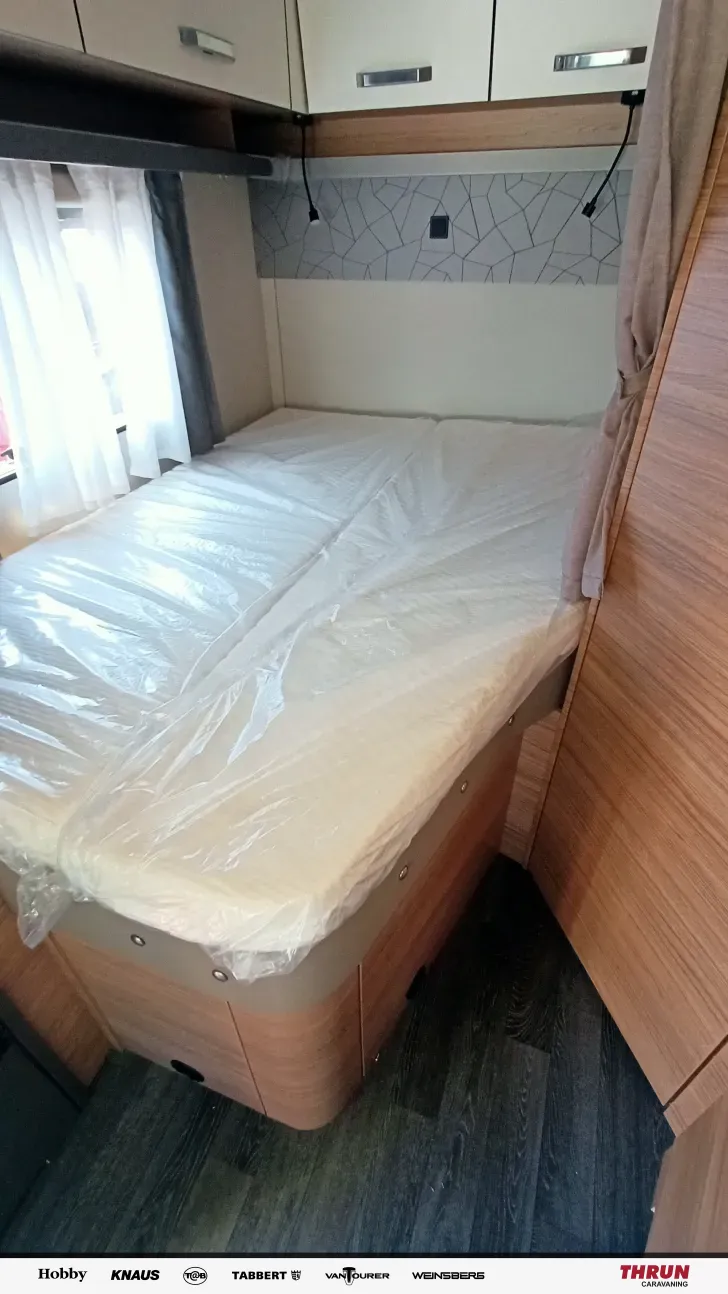 Betten Weinsberg CaraLoft 650 MF Automatik*AHK* kein Mietwagen!