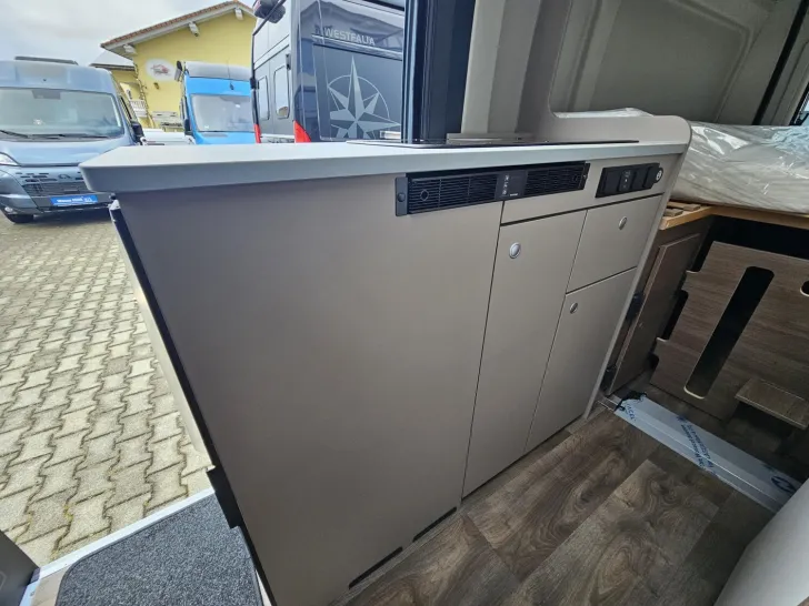Fahrzeugbild Carado pro CV 602 8GAutom|NAVI/RFK|Ducato|Batt.190Ah #13
