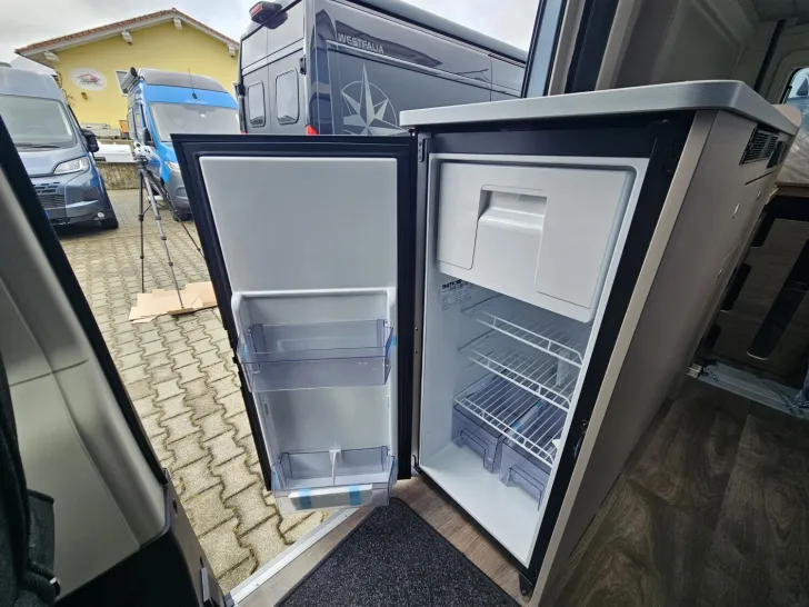 Fahrzeugbild Carado pro CV 602 8GAutom|NAVI/RFK|Ducato|Batt.190Ah #14