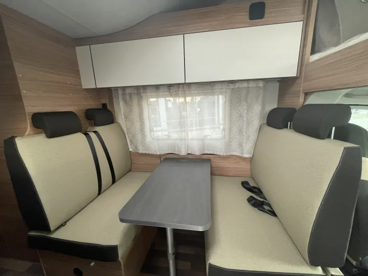 Fahrzeugbild Weinsberg CaraHome 650 DG #8
