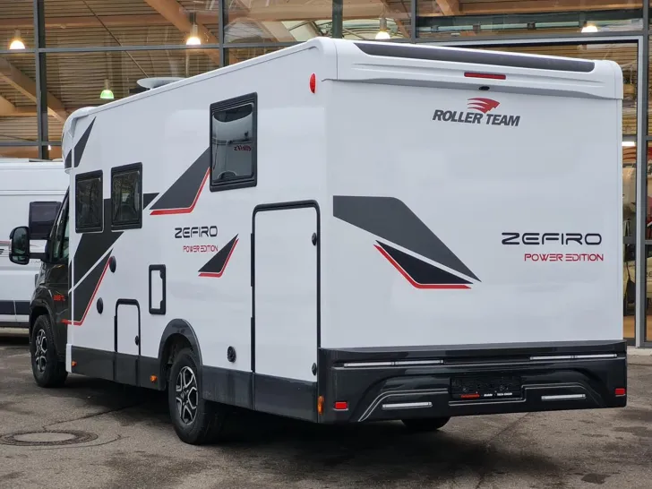 Fahrzeugbild Roller Team Zefiro Power Edition 266 TL 180PS* ACC*SAT*LITHIUM* #3