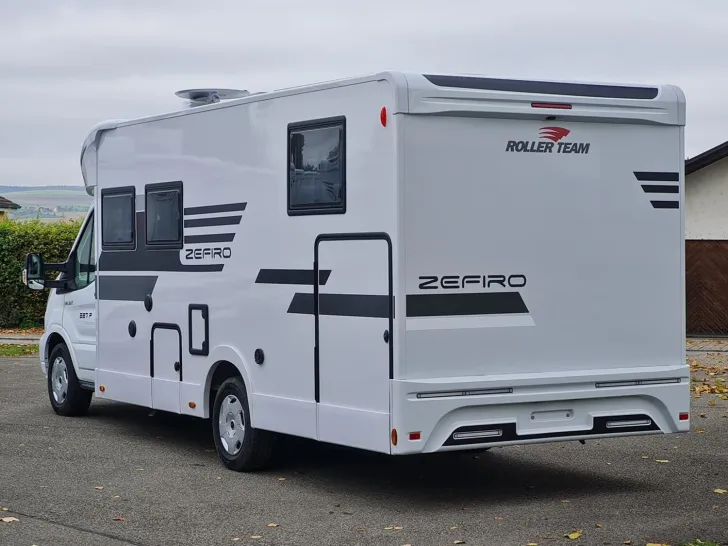 Fahrzeugbild Roller Team Zefiro 287 P Ford #3