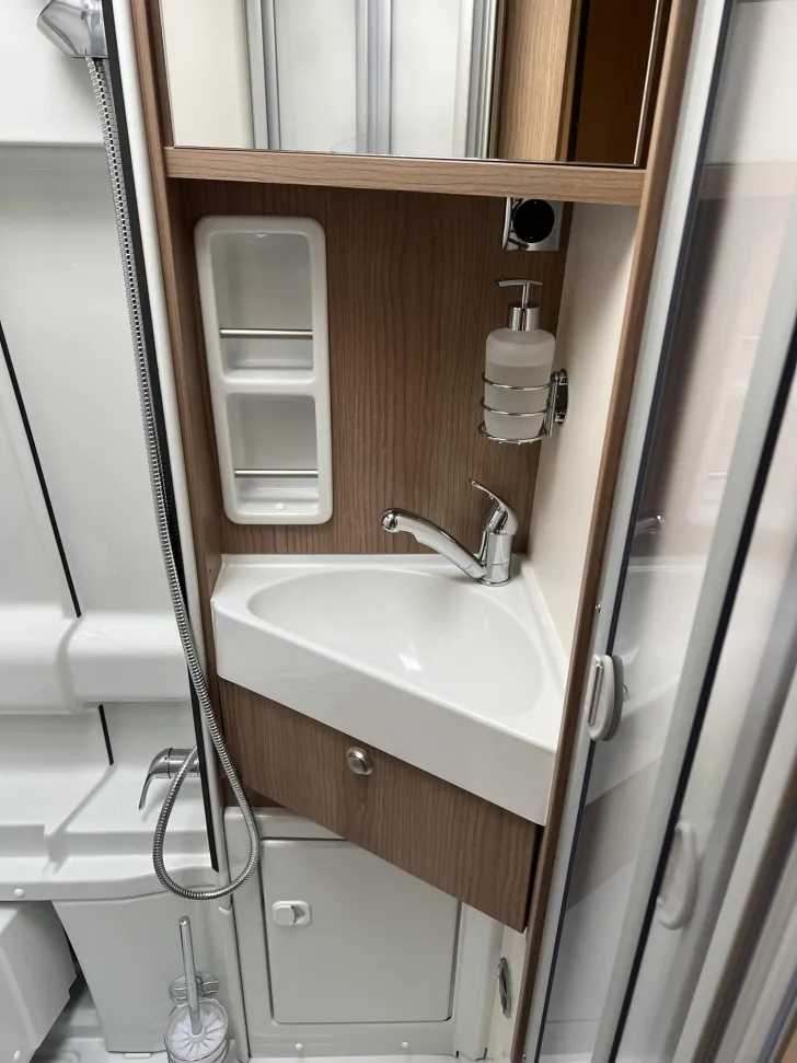 Fahrzeugbild Malibu Van charming 640 LE Coupé (501) #9