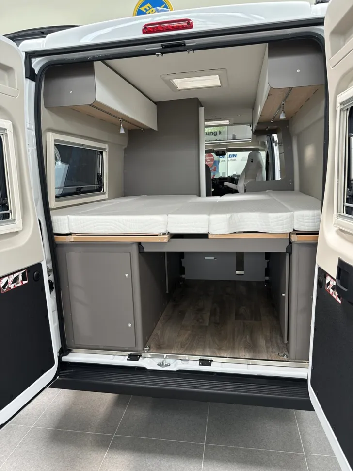 Fahrzeugbild LMC Innovan 640 #4