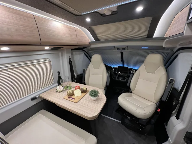Fahrzeugbild Malibu Van first class - two rooms GT skyview 640 LE RB Fiat (731) #13
