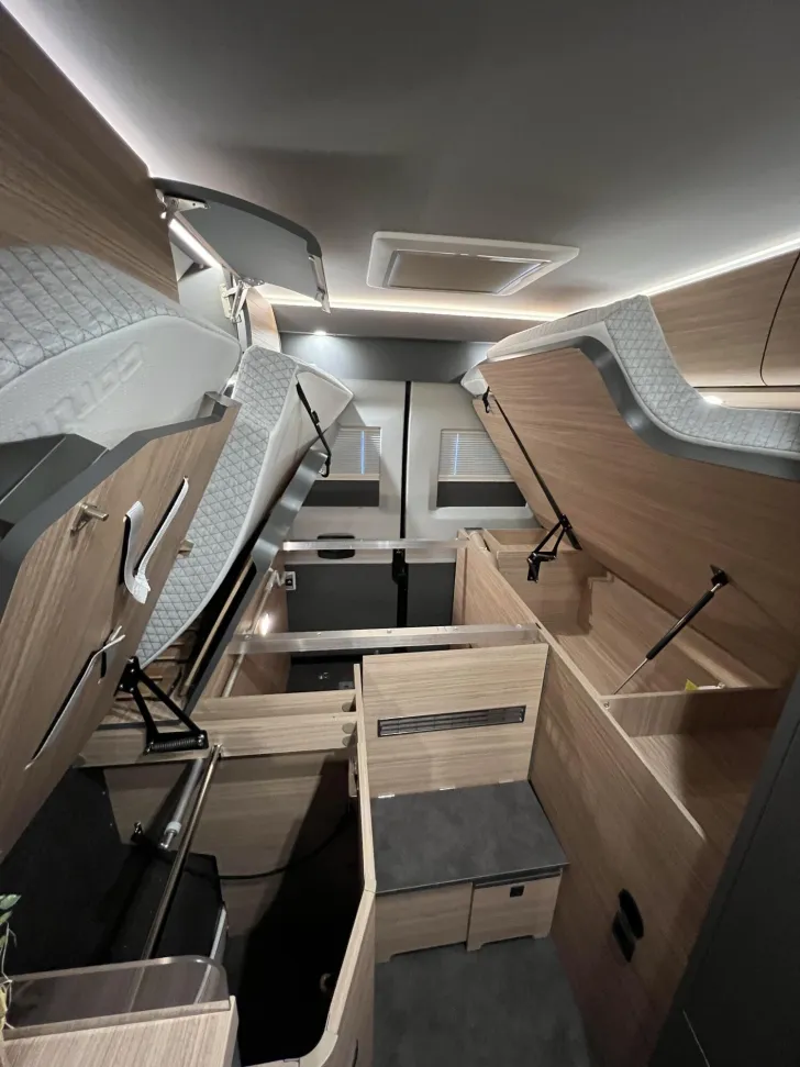 Fahrzeugbild Malibu Van first class - two rooms GT skyview 640 LE RB Fiat (731) #35