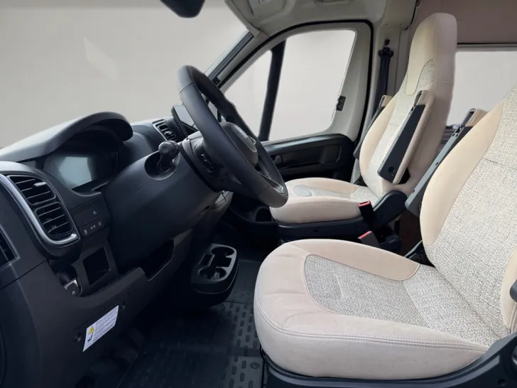 Fahrzeugbild Malibu Compact 600 LE #7