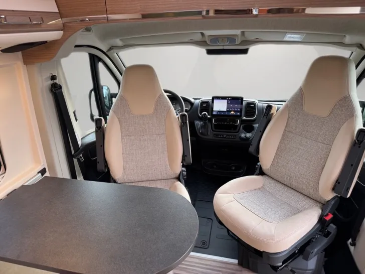 Fahrzeugbild Malibu Compact 600 LE #11