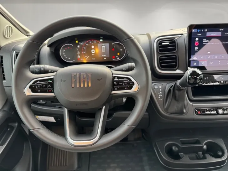 Fahrzeugbild Malibu Charming coupé 640 LE K #8