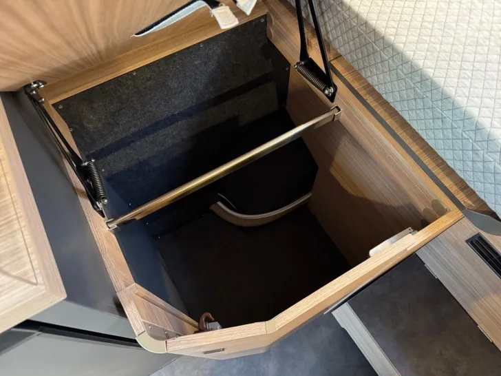 Fahrzeugbild Malibu Charming coupé 640 LE K #22