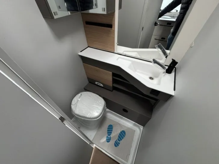 Fahrzeugbild Bürstner B66 490 TL Sondermodell 2026 #9