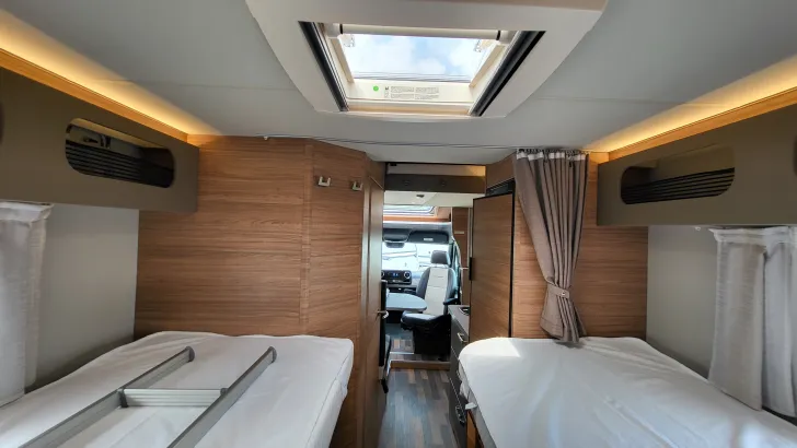 Fahrzeugbild Weinsberg CaraCompact Suite 640 MEG EDITION [PEPPER] #13