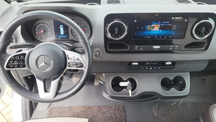 Fahrzeugbild Weinsberg CaraCompact Suite 640 MEG EDITION [PEPPER] #24