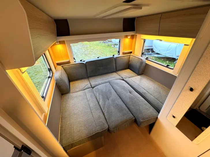 Fahrzeugbild Bürstner B66 520 TL Plus #11