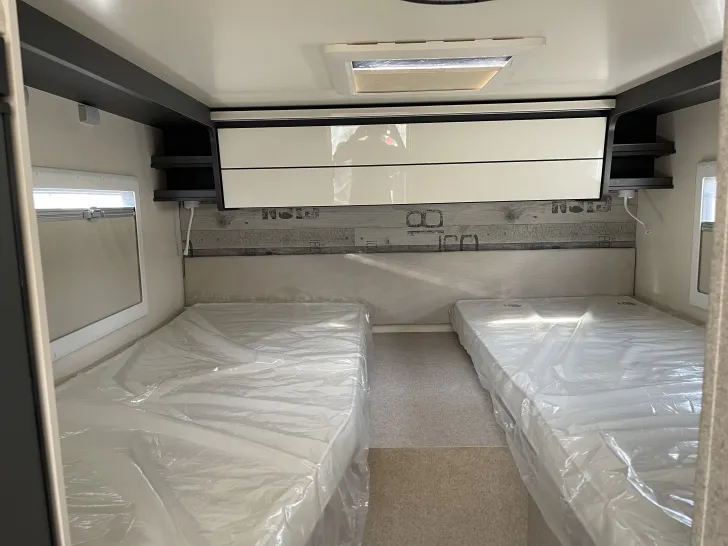 Fahrzeugbild Forster T Coupé 669 EB #11