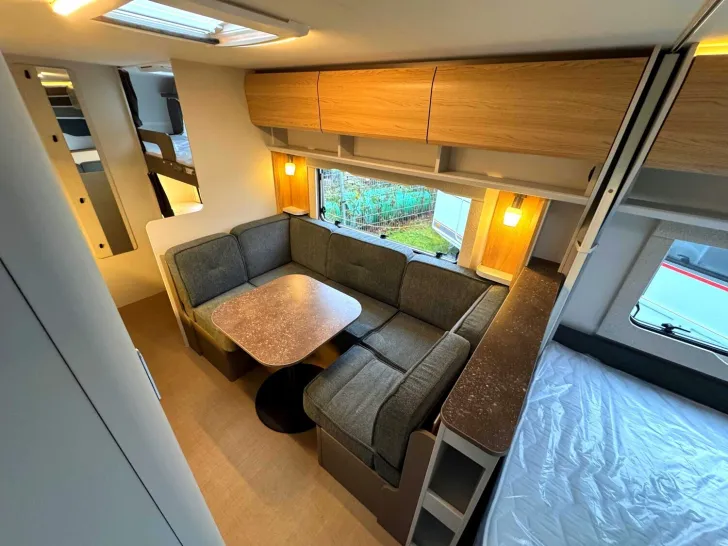 Fahrzeugbild Bürstner B66 560 TK FAMILY-MODEL|DUSCHE|AUFLASTUNG #8