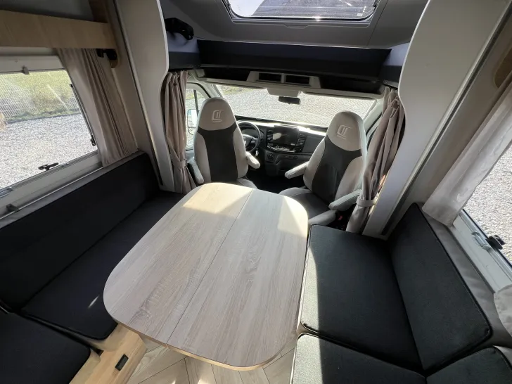 Fahrzeugbild Challenger Teilintegriert 260 Graphite Edition #26