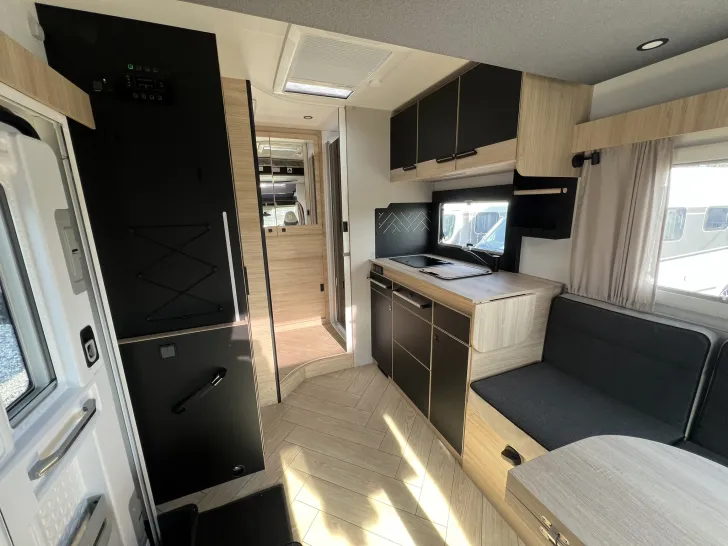 Fahrzeugbild Challenger Teilintegriert 260 Graphite Edition #32