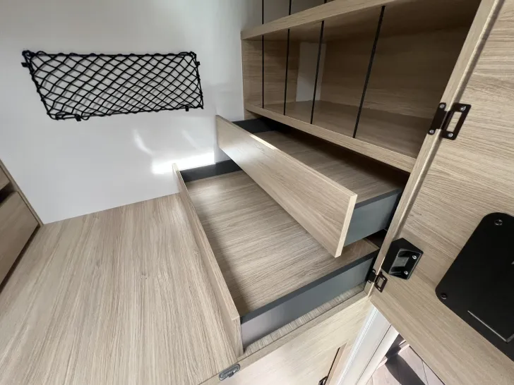 Fahrzeugbild Challenger Teilintegriert 260 Graphite Edition #39