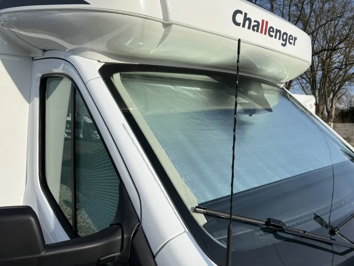 Fahrzeugbild Challenger Teilintegriert 260 Graphite Edition #42