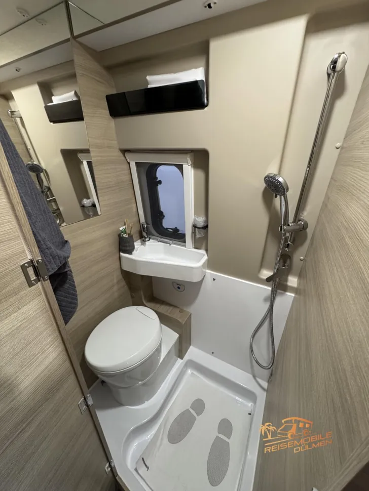 Fahrzeugbild Forster Livin Up Pro FV 636 EBL VIBE Edition #18