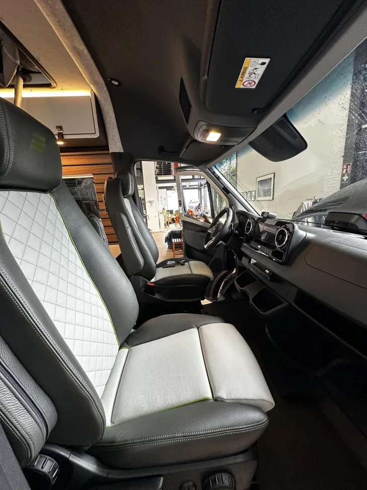 Fahrzeugbild Hymer Grand Canyon S CrossOver 600 #8