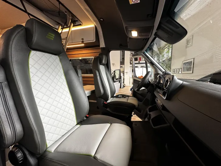 Fahrzeugbild Hymer Grand Canyon S CrossOver 600 #9