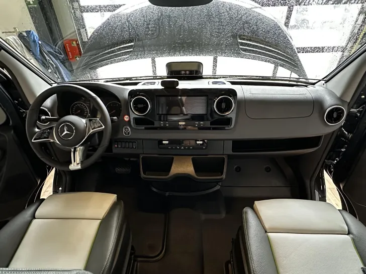 Fahrzeugbild Hymer Grand Canyon S CrossOver 600 #11
