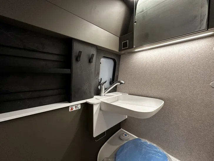 Fahrzeugbild Hymer Grand Canyon S CrossOver 600 #20