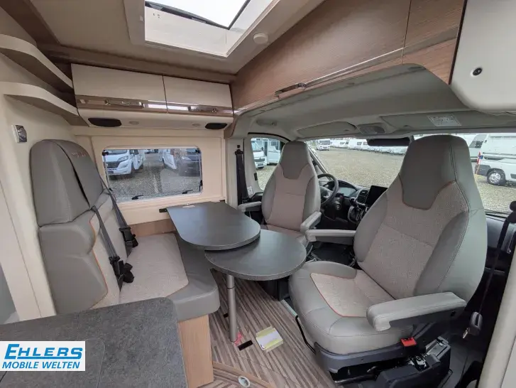 Fahrzeugbild Malibu Van compact 540 DB 140PS/Autom/Fahrassistenz-Paket/Lederausstattung #9