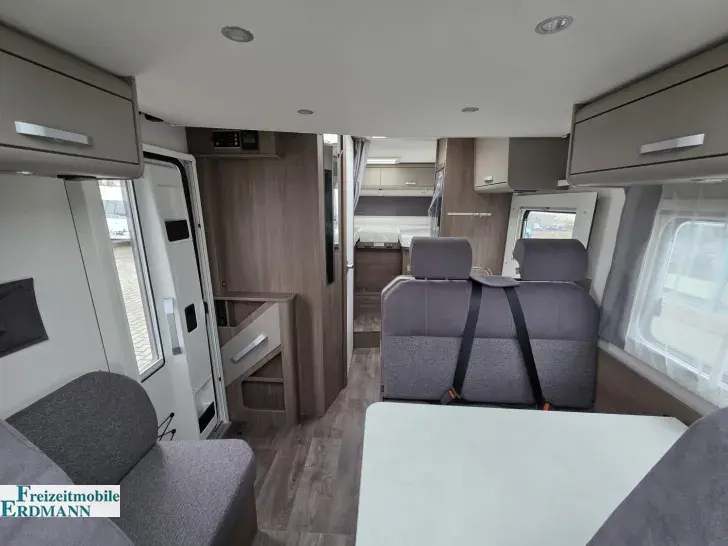 Fahrzeugbild Carado T 328 #9