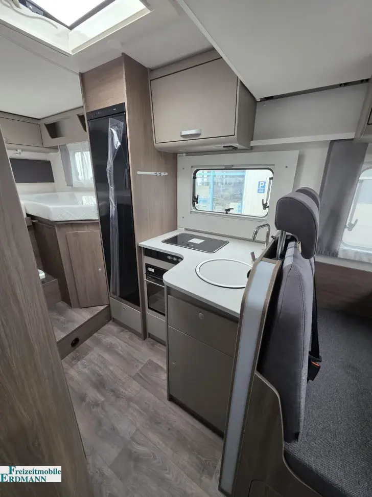 Fahrzeugbild Carado T 328 #11