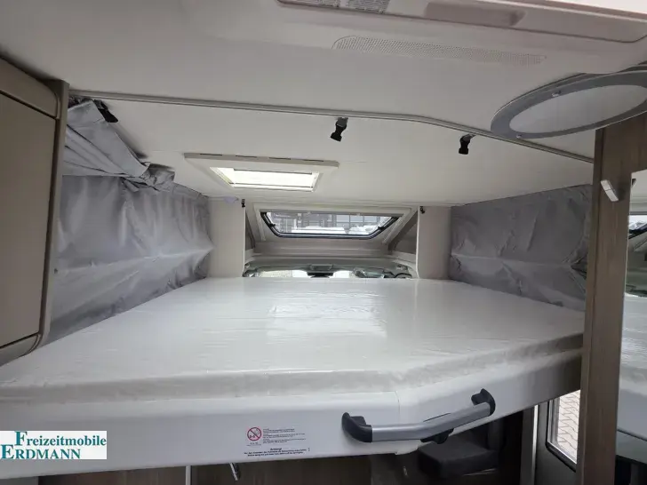 Fahrzeugbild Carado T 328 #20