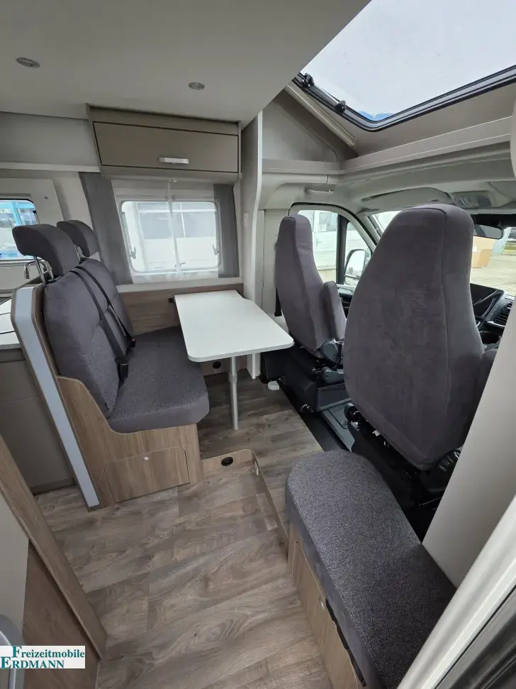 Fahrzeugbild Carado T 338 #8