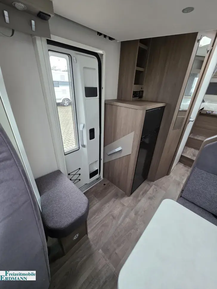 Fahrzeugbild Carado T 338 #9