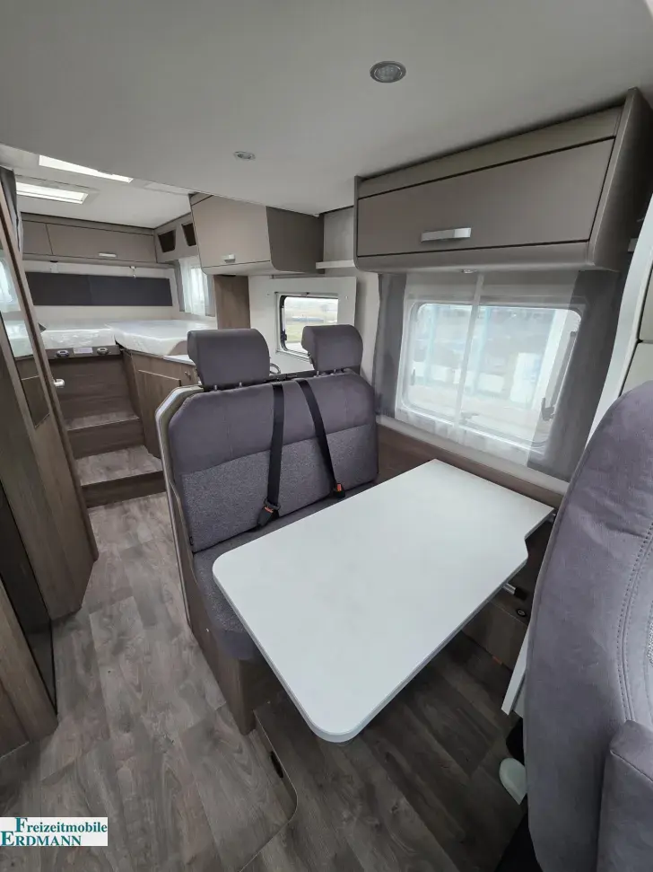 Fahrzeugbild Carado T 338 #10