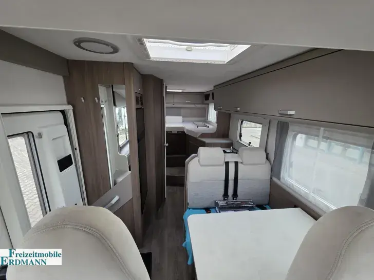 Fahrzeugbild Carado I 338 #9